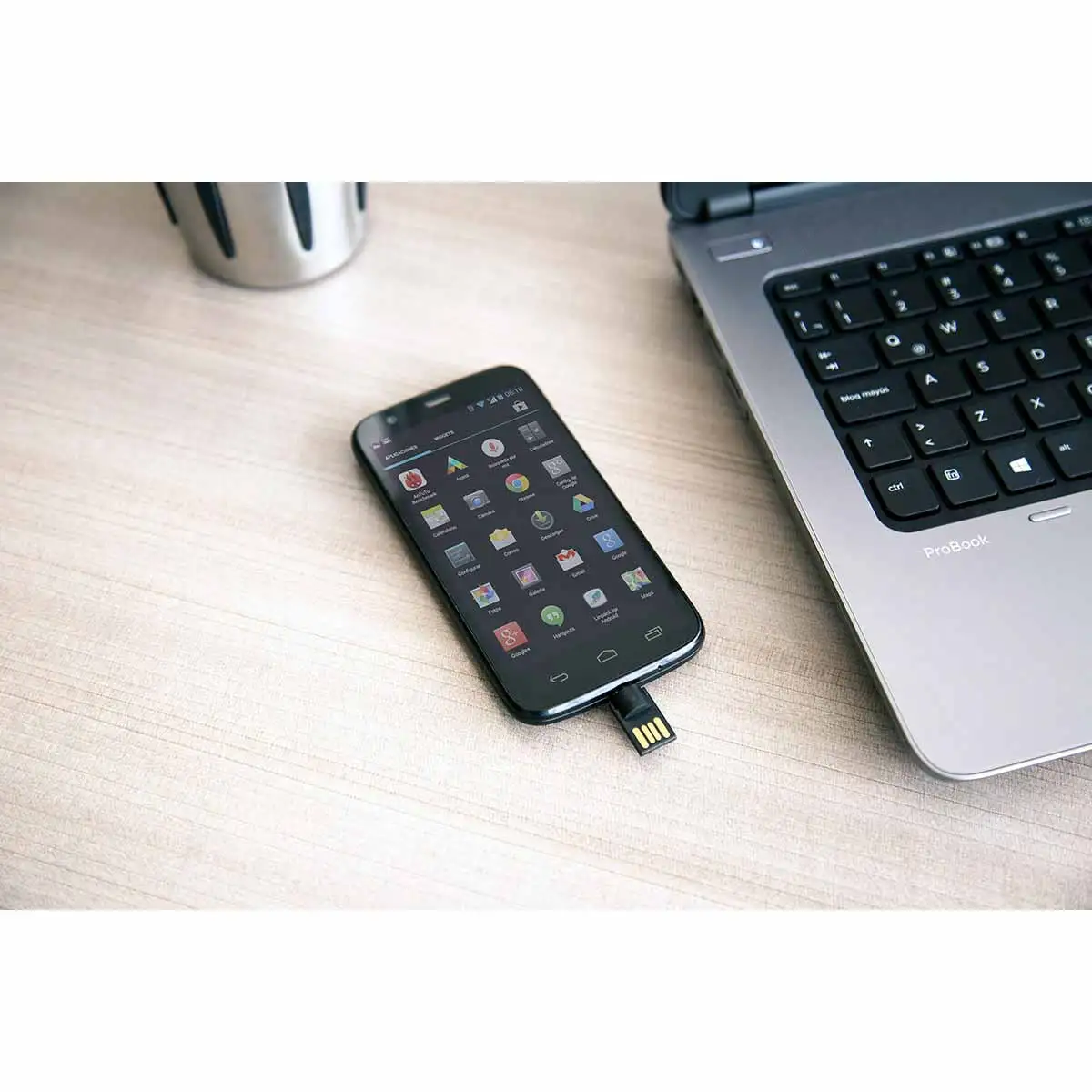 Bolígrafo USB compatible con USB y Micro USB.