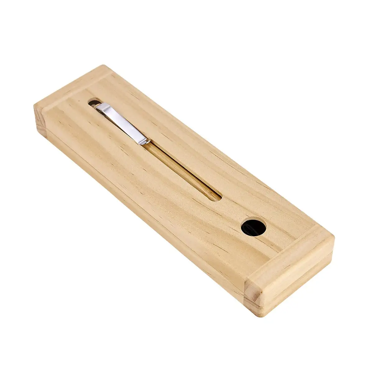 Set de madera con bolígrafo y porta tarjetas integrado.