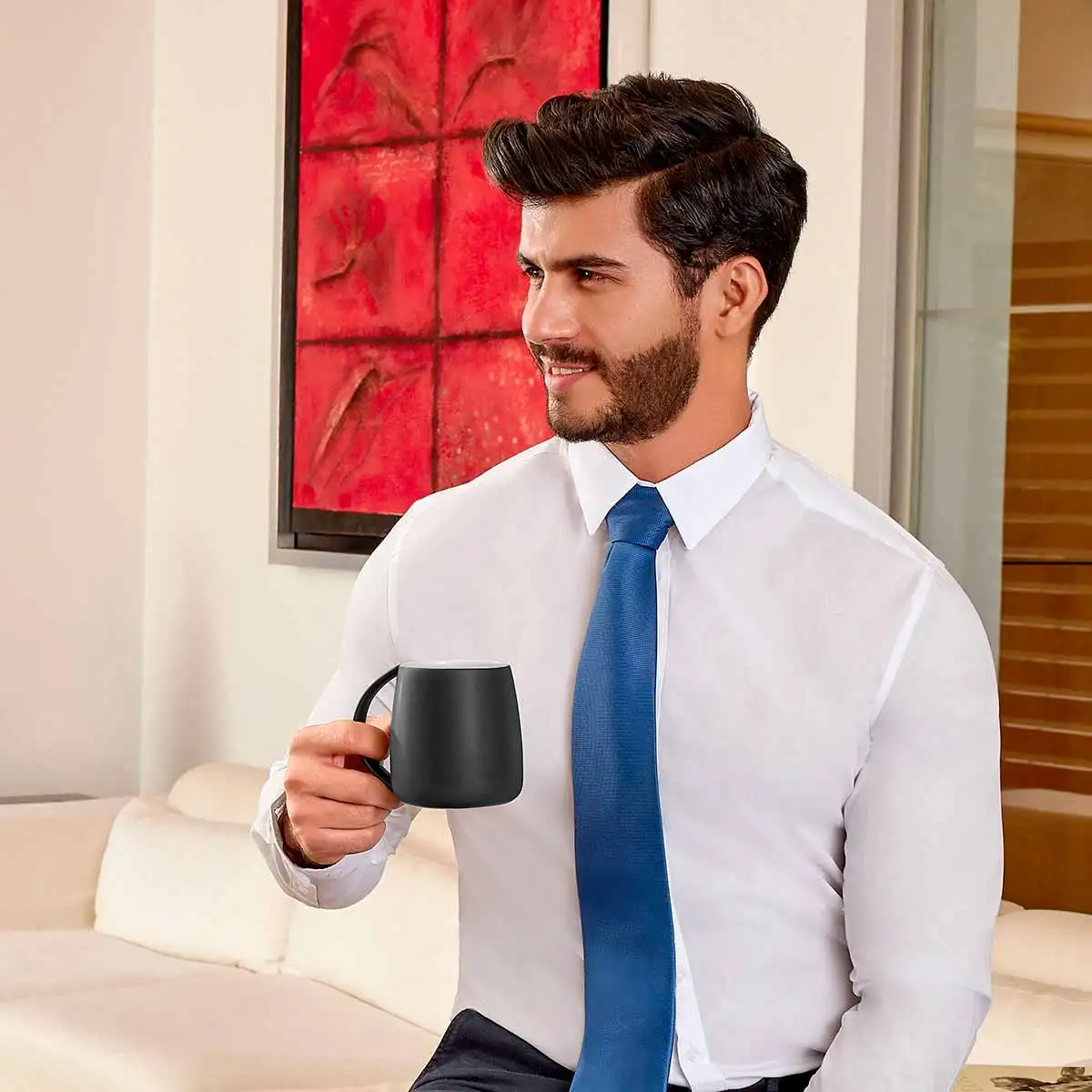 Taza MORTERATSCH con interior blanco y exterior de color.