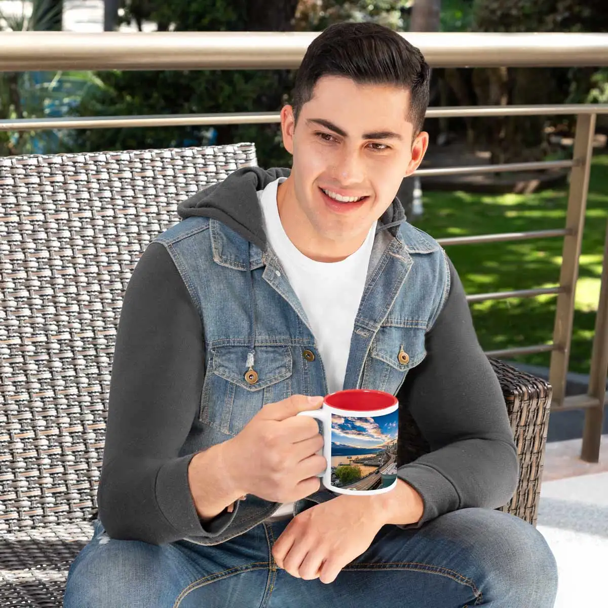 Taza sublimable de cerámica para regalos empresariales.