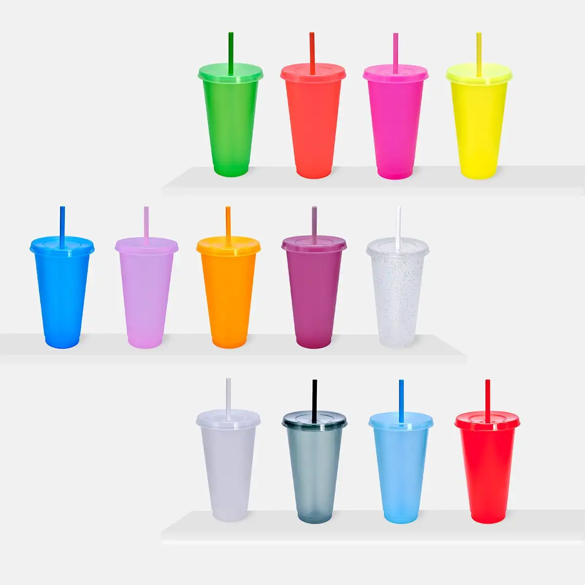 Vaso JAS de plástico de 800 ml con popote.